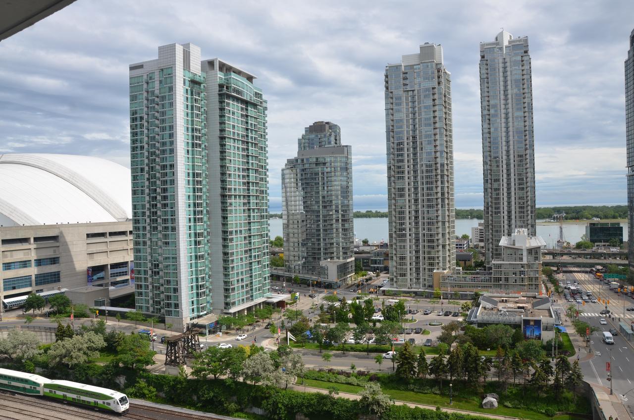 Skydome Furnished Residences Toronto Exterior photo